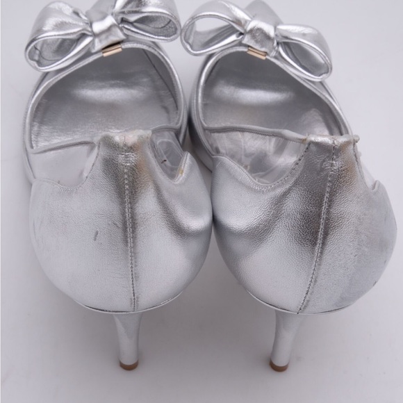 VALENTINO GARAVANI Leather Court Shoes US9 EU39 UK6 Metallic Bow $875 - Picture 7 of 8